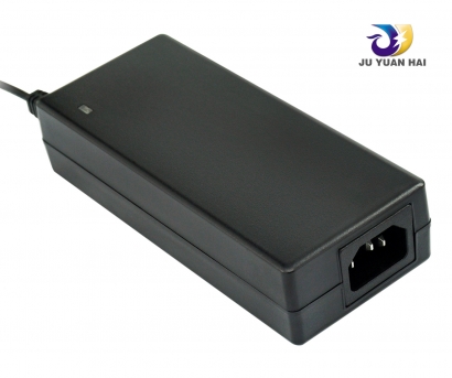 深圳24V5A LED灯具电源 EN61347认证 高PF 过欧盟Z新谐波标准电源适配器